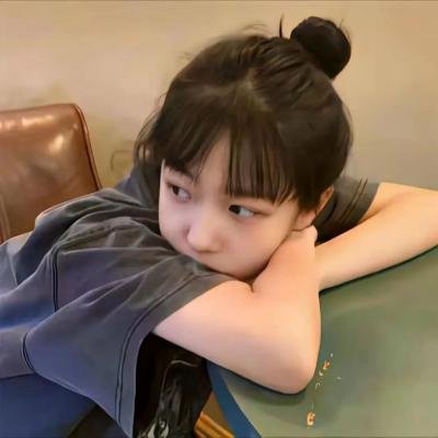 玉湖裸女